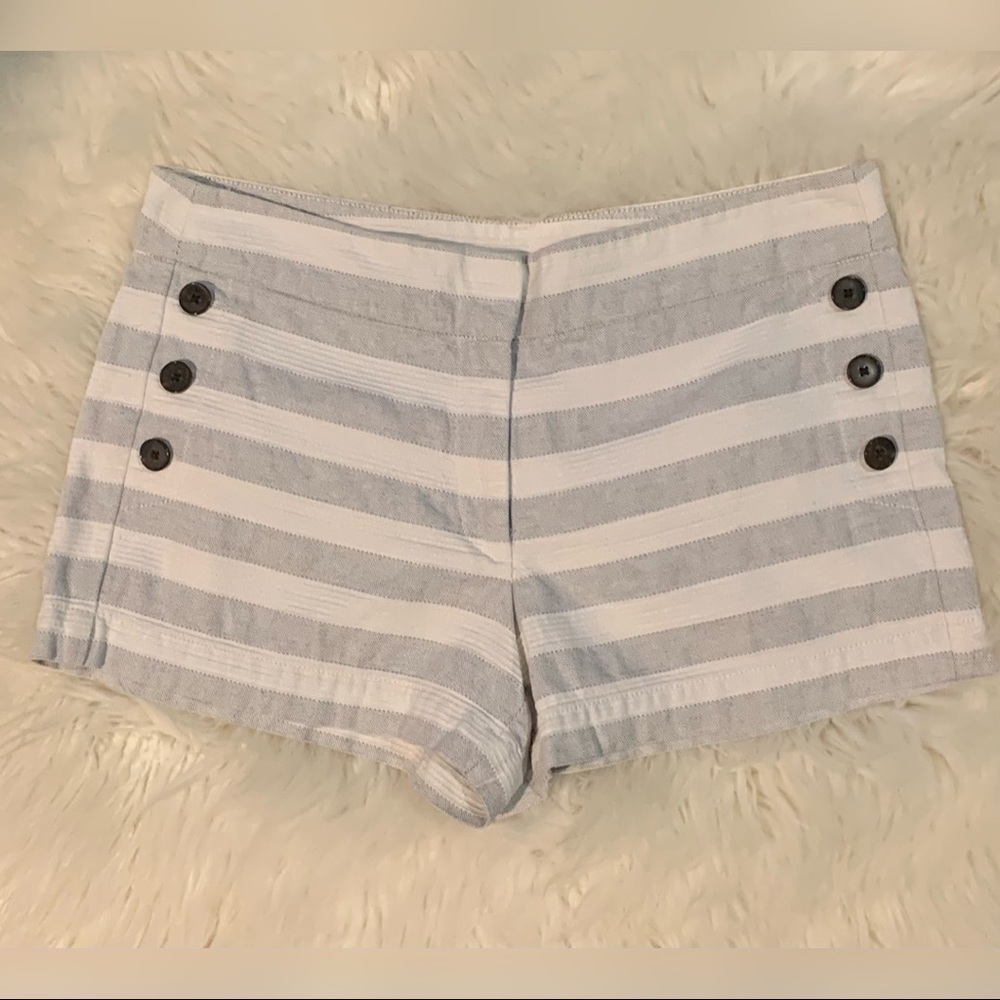 59: Striped Ann Taylor Loft Shorts W/4 Inch Inseam